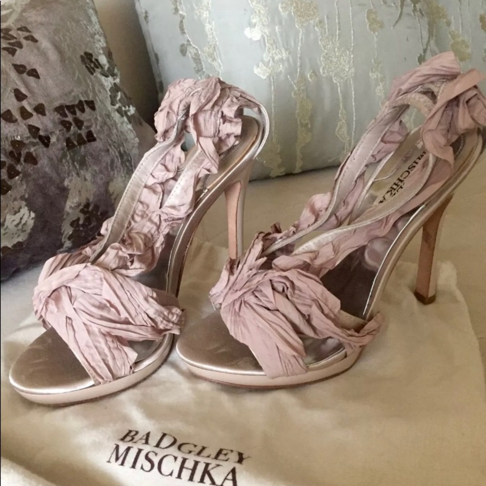 badgley mishka stilettos size 6
